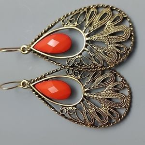 VINTAGE tear drop shaped with faceted coral colored bead dangle earrings